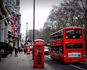 Bus Driver Life in UK IN DAY